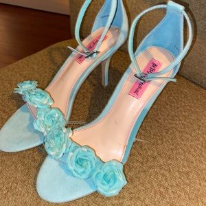 Never Worn Teal Heels